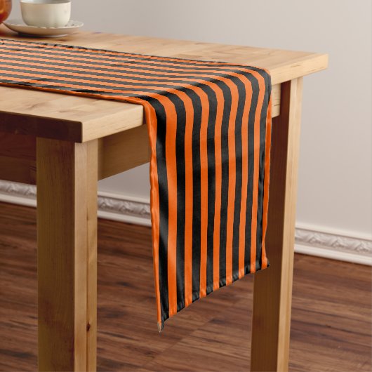 Halloween Pumpkin Oranje Stripe Table Runner Medium Tafelloper (Voorbeeld)