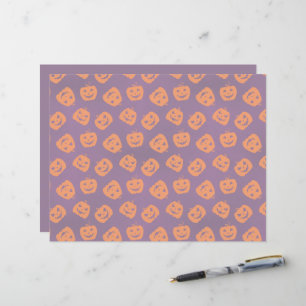 Halloween Pumpkins op Paars Achtergrondpatroon