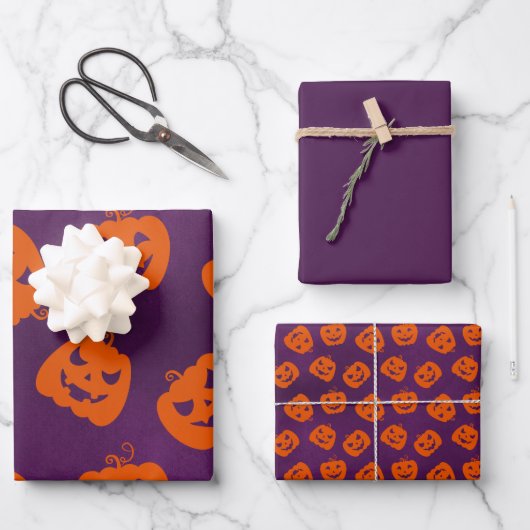 Halloween Pumpkins op Paars Achtergrondpatroon Inpakpapier Vel (Voorkant)