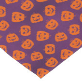 Halloween Pumpkins op Paars Achtergrondpatroon Korte Tafelloper (Hoek)