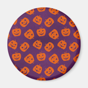 Halloween Pumpkins op Paars Achtergrondpatroon Magneet