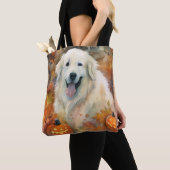 Halloween Pyreneese berghonden met pompoenen eng Tote Bag (Dichtbij)