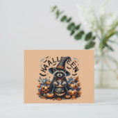  Halloween Raccoon Witch with Pumpkin Cauldron Feestdagenkaart (Staand voorkant)