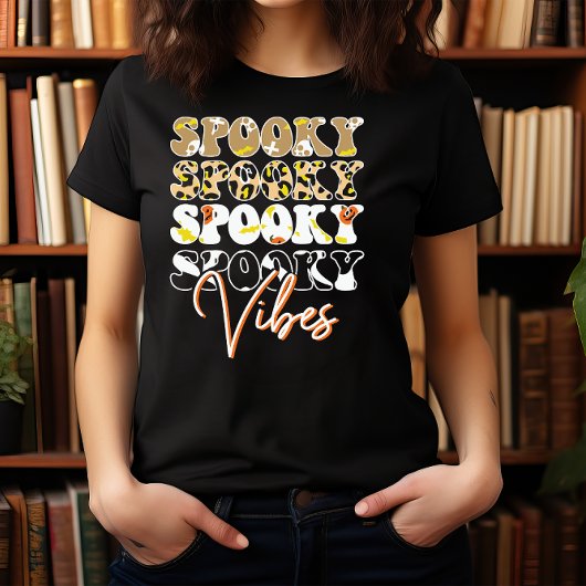 HALLOWEEN RETRO GROOVY SPOOKY VIBES T-SHIRT