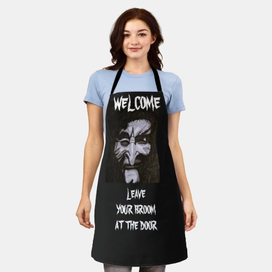 HALLOWEEN SCARY WITCH HUMOR  SCHORT (Gedragen)