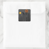 Halloween scène met pompoen, kraai en maan vierkante sticker (Tas)