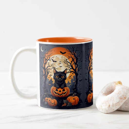 Halloween scène met zwarte katten tweekleurige koffiemok (Met donut)