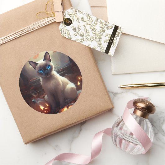 Halloween Siamese kat met pompoenen eng Ronde Sticker (Geschenken)