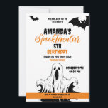 Halloween Sinaasappel en White Scary Ghost Verjaar Kaart<br><div class="desc">Halloween Sinaasappel en White Scary Ghost Birthday, als je op zoek bent naar iets speciaals bij de Halloween gelegenheid, speciaal voor een verjaardagsfeestje, dan is deze uitnodiging voor jou. Het heeft een spookachtige geest, plus verjaardagsinformatie, dus aarzel niet om het te personaliseren :) Als u problemen ondervindt bij het aanpassen...</div>