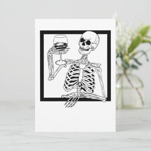 halloween skelet drinkend wijn schedel grappig kaart (Staand voorkant)