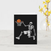 Halloween skelet Leuke basketbalspeler Slam Kaart (Gele Bloem)