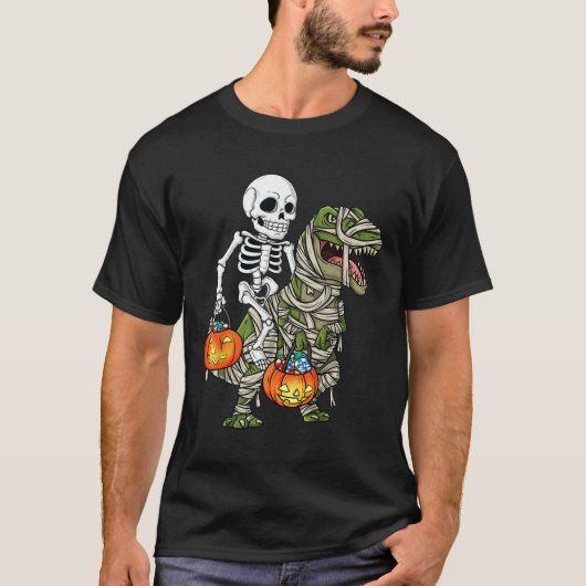 Halloween Skeleton Riding Mummy Dinosaur T Rex Fun T-shirt (Voorkant)