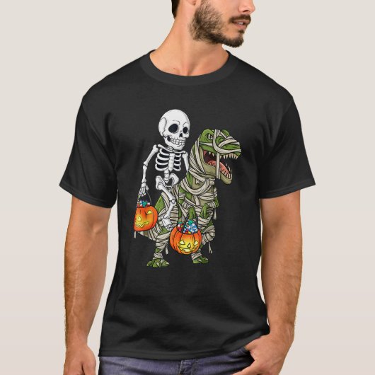 Halloween Skeleton Riding Mummy Dinosaur T Rex Fun T-shirt (Voorkant)
