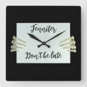 Halloween Skeleton Sign Niet Late Naam Custom Vierkante Klok (Voorkant)