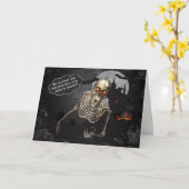 Halloween Skeleton Tells a Funny Joke Kaart (Gele Bloem)
