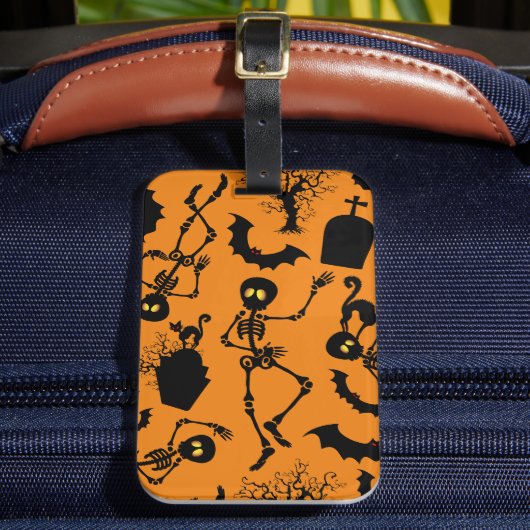 Halloween Skeletons Macabre Dance Bagagelabel (Voorkant Insitu 2)