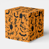 Halloween Skeletons Macabre Dance Bedankdoosjes (Achterkant)