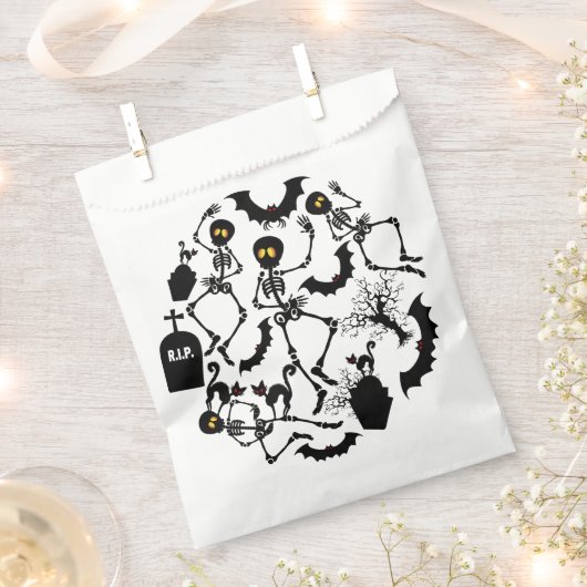 Halloween Skeletons Macabre Dance Bedankzakje (Geknipt)
