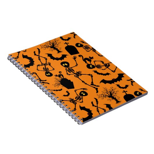 Halloween Skeletons Macabre Dance Notitieboek (Rechterzijde)