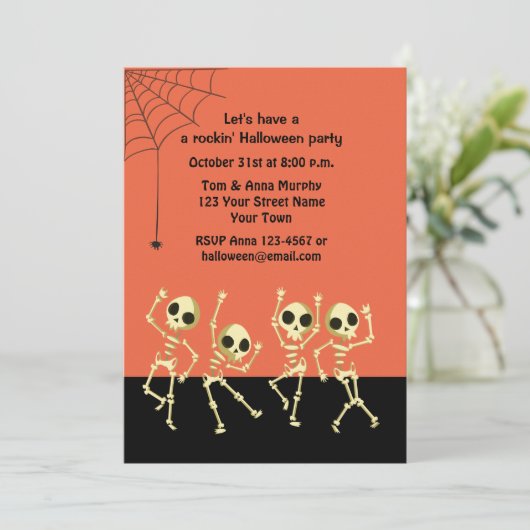 Halloween Skeletons Uitnodiging (Staand voorkant)