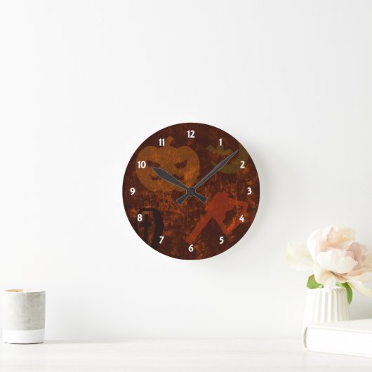 Halloween Skon on Eerie Background Wall Clock Ronde Klok (Huis)