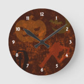 Halloween Skon on Eerie Background Wall Clock Ronde Klok (Voorkant)