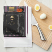 Halloween Sneeuwwitje heks en taart keukenhanddoek (Quarter Fold)