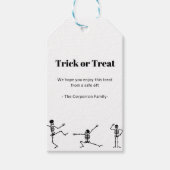 Halloween Social Distancing Skeleton Gift Labels Cadeaulabel (Voorkant)