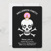 Halloween spookachtige schedels op zwarte uitnodig kaart (Voorkant)