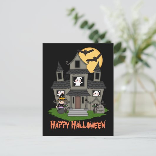 Halloween spookhuis en kleine heks zwart briefkaart (Staand voorkant)