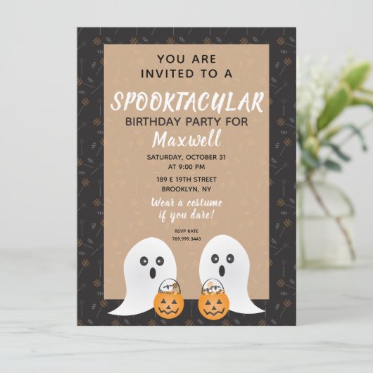 Halloween Spooktacular Birthday Schattigee Geesten Kaart (Staand voorkant)