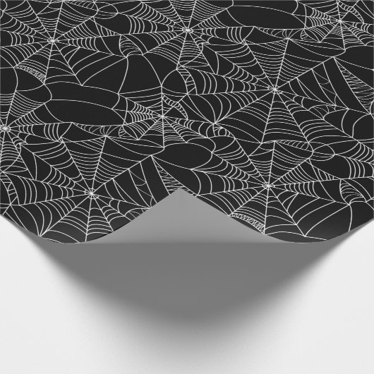 Halloween Spooky Spider Web Black White Cadeaupapier (Hoek)
