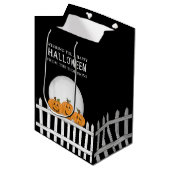Halloween Spooky Whimsical Pumpkin Jack O Lantern Medium Cadeauzakje (Voorkant Gekanteld)