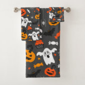 Halloween symbolen en kleuren patroon bad handdoek (Insitu)
