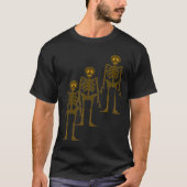 Halloween t-shirt design met aangestoken skeletten (Voorkant)