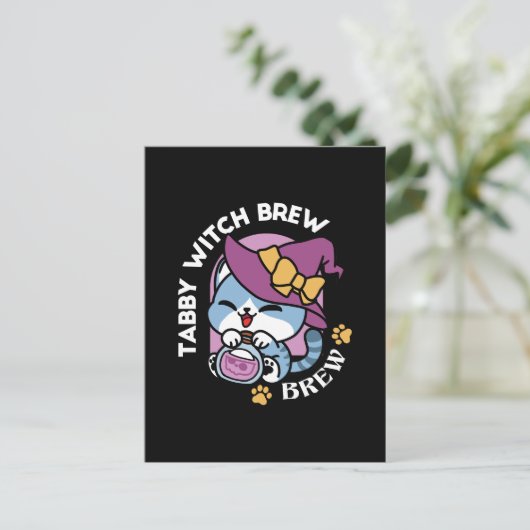 Halloween Tabby Cat – Heksen Pet en Potion Art Briefkaart (Staand voorkant)