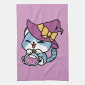 Halloween Tabby Cat – Witch Hat & Potion Art Theedoek (Verticaal)