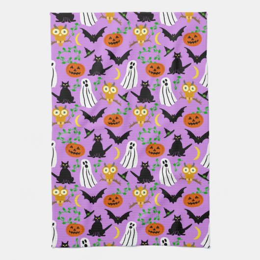 Halloween Theme Collage Toss Pattern Paars Theedoek (Verticaal)