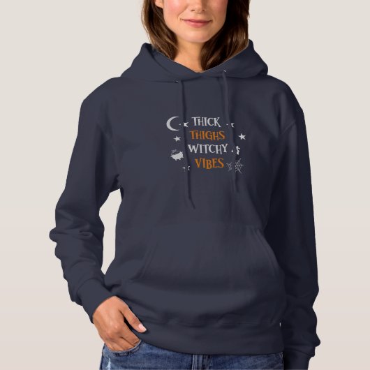 Halloween Thick Thighs Witch Vibes Birthday Hoodie (Voorkant)