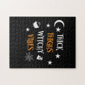 Halloween Thick Thighs Witch Vibes Birthday Legpuzzel (Horizontaal)