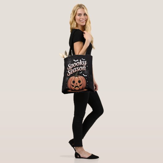 Halloween Tote Bag (Op model)