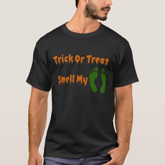 Halloween Trick or treat ruikt mijn voeten T-shirt (Voorkant)