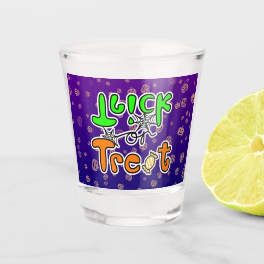 Halloween Trick or treat Shot Glas (Voorkant)