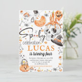 Halloween verjaardag Spooky Celebration Kaart (Staand voorkant)