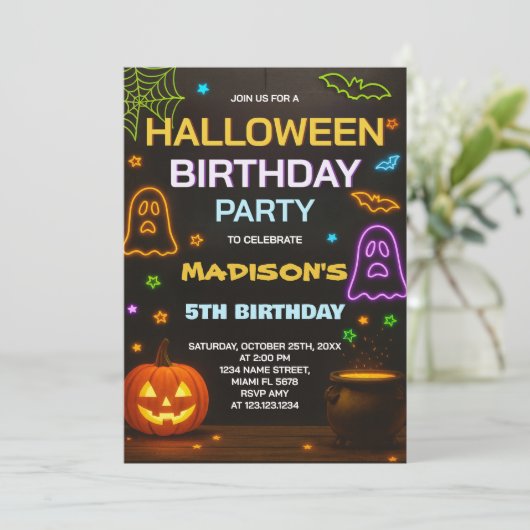 Halloween verjaardag uitnodiging | Spookachtige Sc (Staand voorkant)