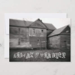 Halloween, vernederd door een gehakt huis kaart