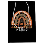 Halloween Vibes Boho Rainbow Herfst Spooky Medium Cadeauzakje (Voorkant)