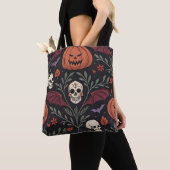 Halloween Vibes Pattern Tote Bag (Dichtbij)