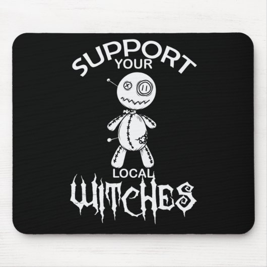 Halloween Voodoo Puppe: "Ondersteun je lokale heks Muismat (Voorkant)