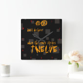 Halloween weird creepy art box black orange spooky vierkante klok (Huis)